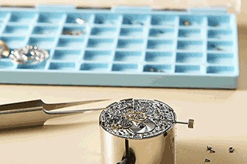 长沙欧米茄有水蒸气维修