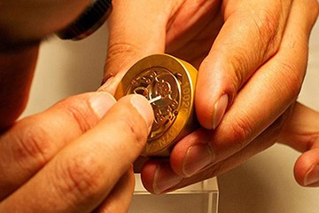 长沙欧米茄表官方售后洗油