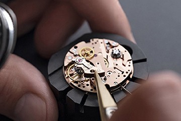 长沙欧米茄手表有水蒸气维修